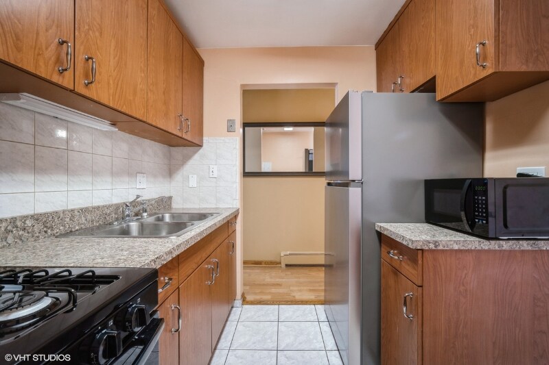 Building Photo - 974 Crabapple Dr