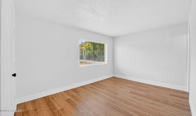Building Photo - 264 Morris Rd