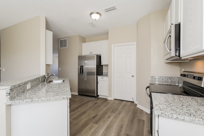 Building Photo - 206 Dover Bluff Dr