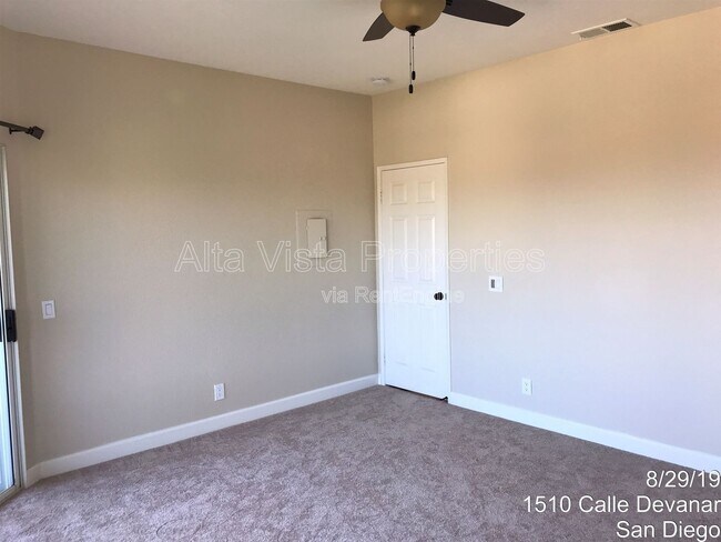 Building Photo - 1510 Calle Devanar