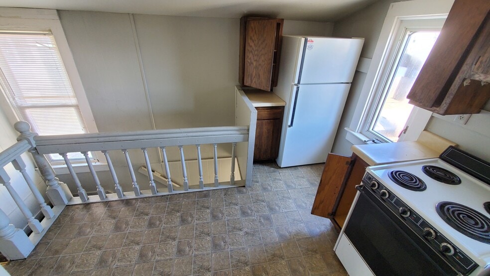 Kitchen - 1642 Short St