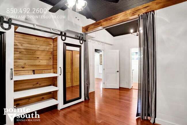 Building Photo - 18870 Highland Dr