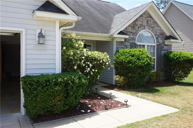 Building Photo - 2913 Aristocrat Ln