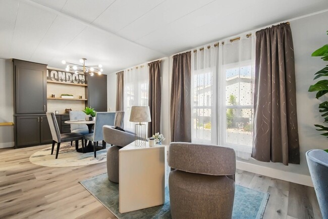 Building Photo - Highly Desirable Double Wide 55+ Home in Rancho Escondido!