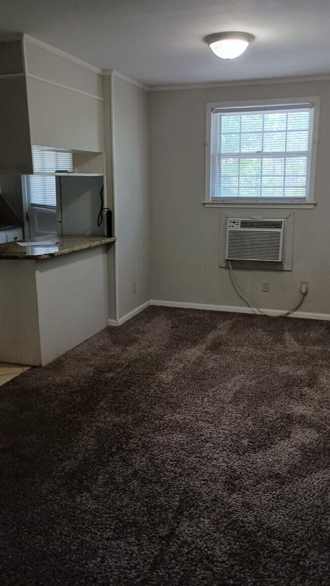 Building Photo - 107 Canary Dr