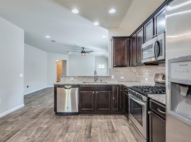 Building Photo - 136 Dunlin Ln