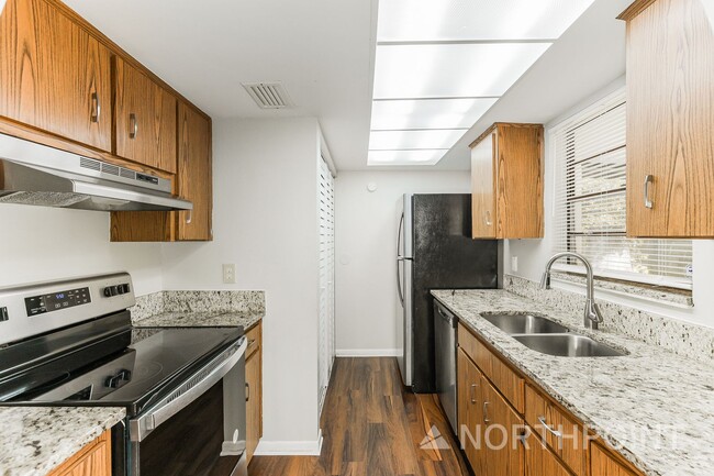 Building Photo - Enchanting Single Family Home | 3 BR/2BA | 1-Car Covered Parking