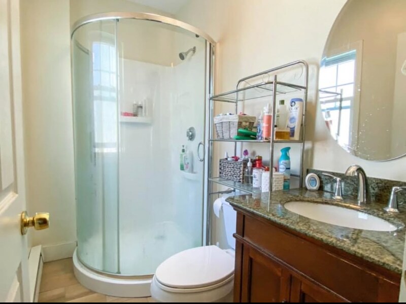 Building Photo - 14 Wallingford Rd