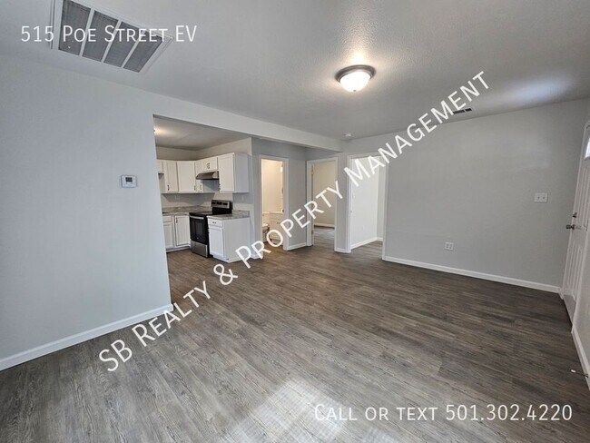 Building Photo - 515 Poe St