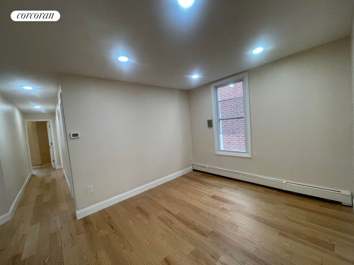 Building Photo - 1222 Simpson St