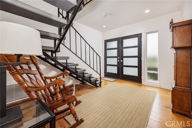 Building Photo - 2860 Zell Dr