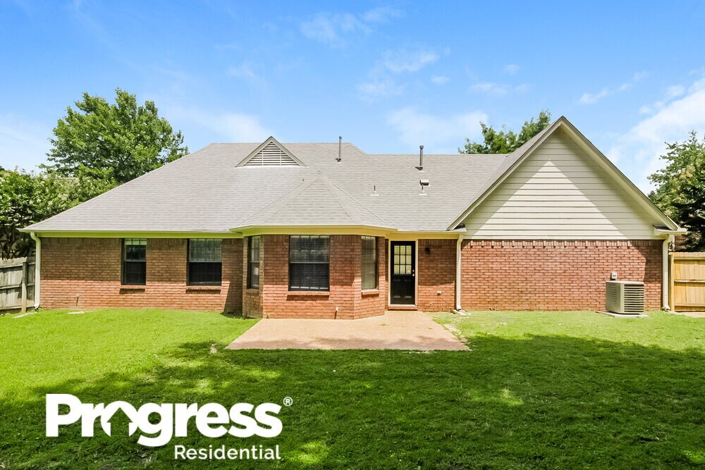 Building Photo - 4141 Meadow Field Ln