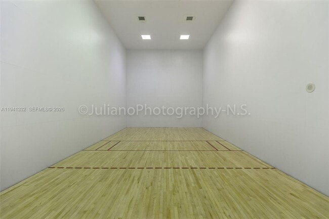 Building Photo - 6365 Collins Ave