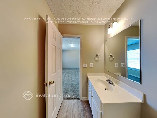 Building Photo - 1424 Fairbrooke Ct