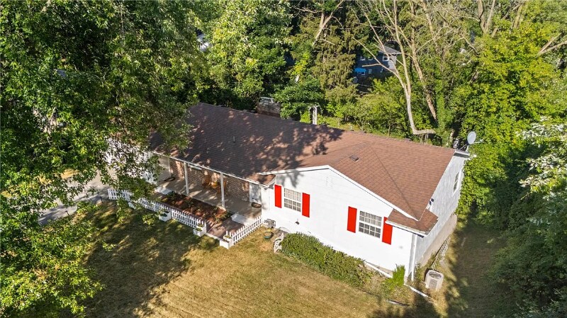 Building Photo - 178 S Main St