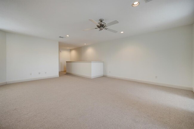 Building Photo - 5972 Inwood Dr