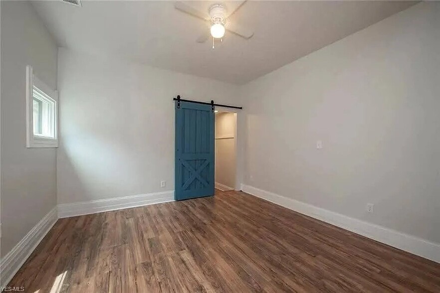 Building Photo - 3204 Archwood Ave
