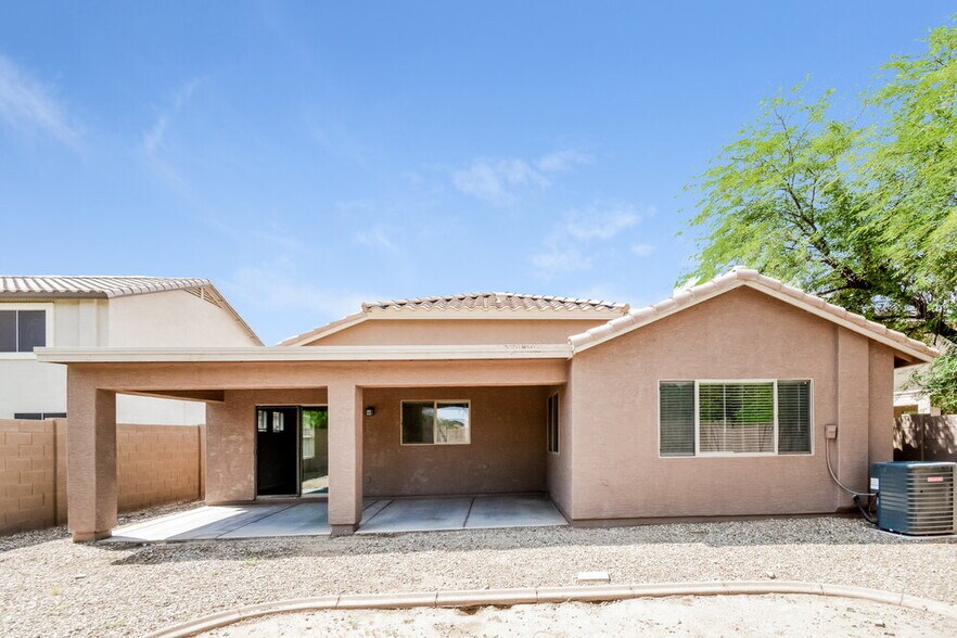 Building Photo - 5116 W T Ryan Ln