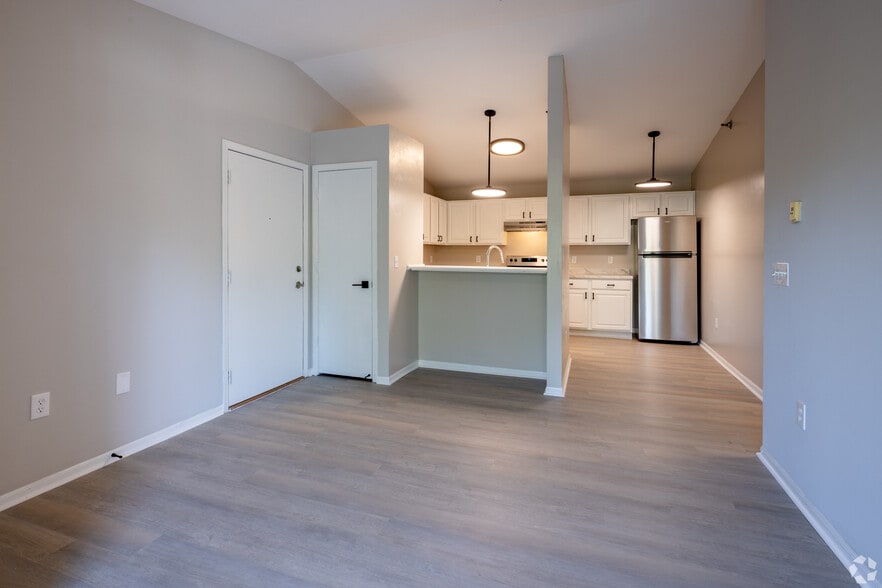 Building Photo - Biscayne Apartments