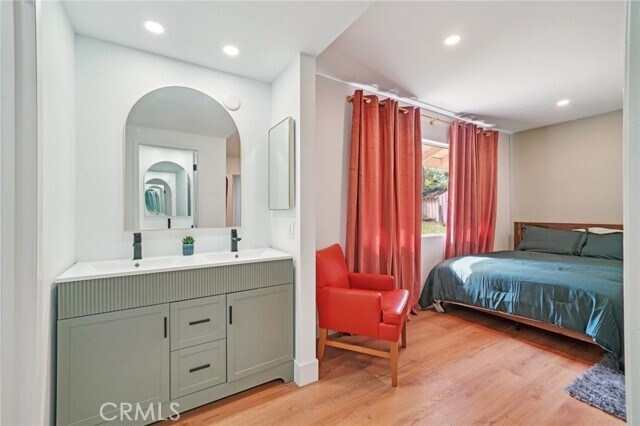 Building Photo - 1500 Country Club Dr