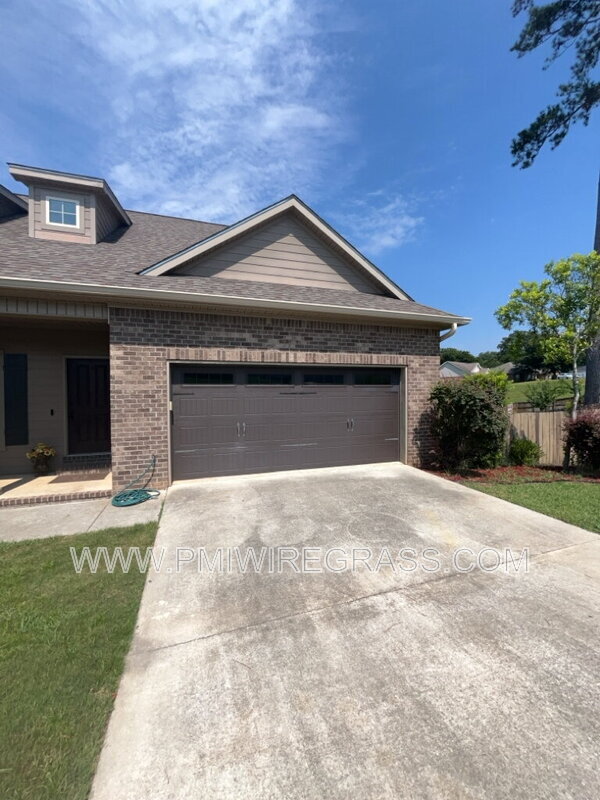 Building Photo - 102 Dawson Ln