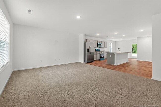 Building Photo - 438 Windermere Dr