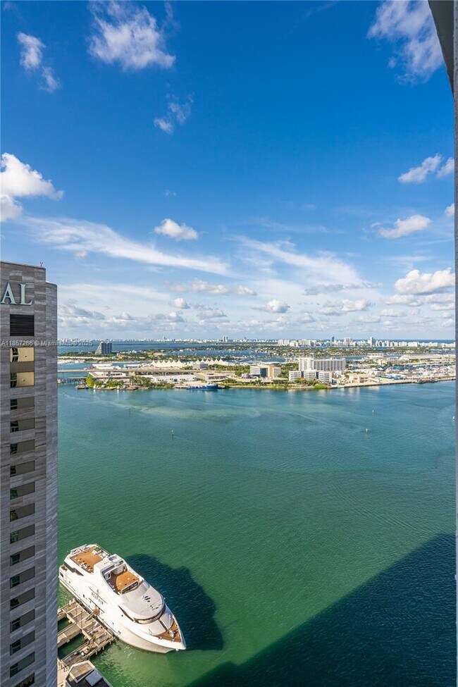 Building Photo - 335 S Biscayne Blvd