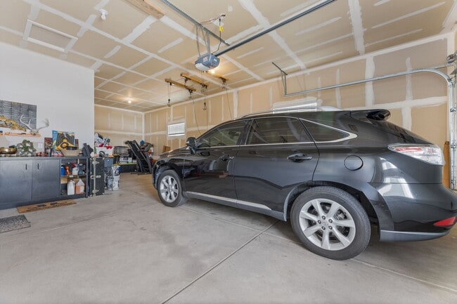 Building Photo - Limited Time Offer! Get $100 OFF Your Firs...
