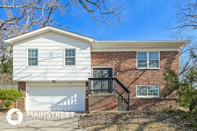 Building Photo - 1739 Hilltop Ln