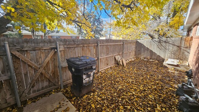 Building Photo - Louisiana Blvd SE-845