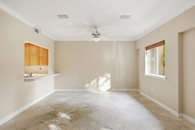 Building Photo - 6204 Paradise Point Dr