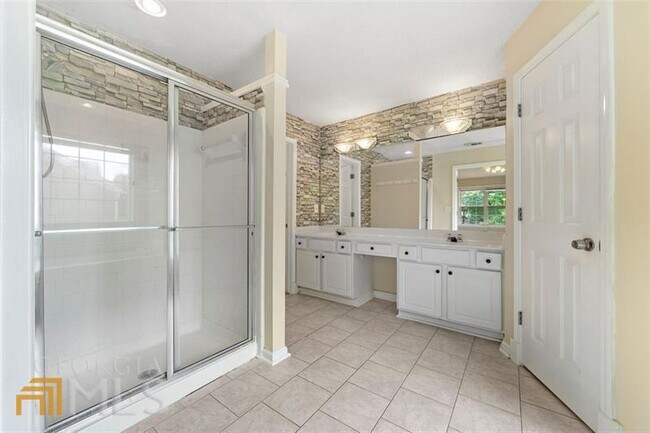 Building Photo - 3492 Chastain Glen Ln NE