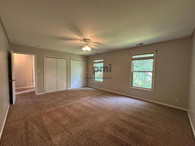 Building Photo - 678 Dearborn Rd