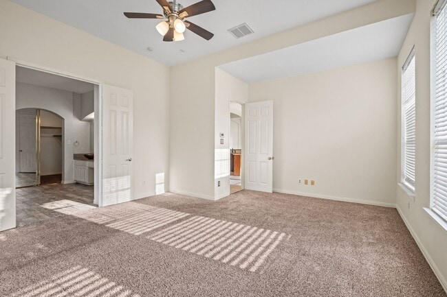Building Photo - Stunning 4-Bedroom Rental Home with office...