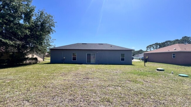 Building Photo - Beautiful 3 Bedroom, 2 Bathroom Home in Pa...