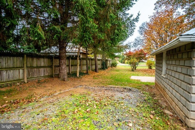 Building Photo - 9 Fulton Ave