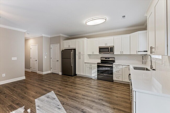 Building Photo - 7031 Hidden Ridge Wy