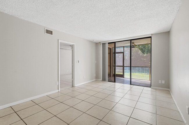 Building Photo - 3300 NW 46th St