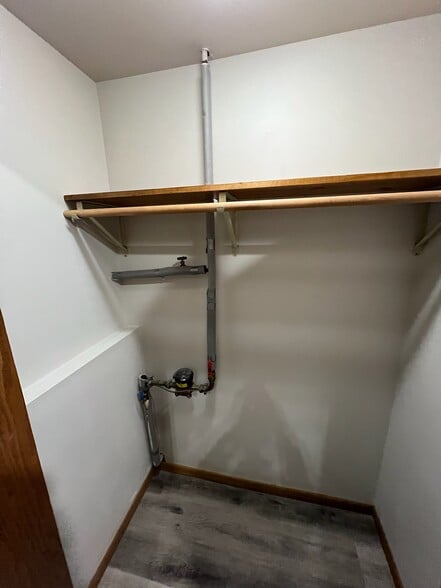 Building Photo - 113 Edwards St