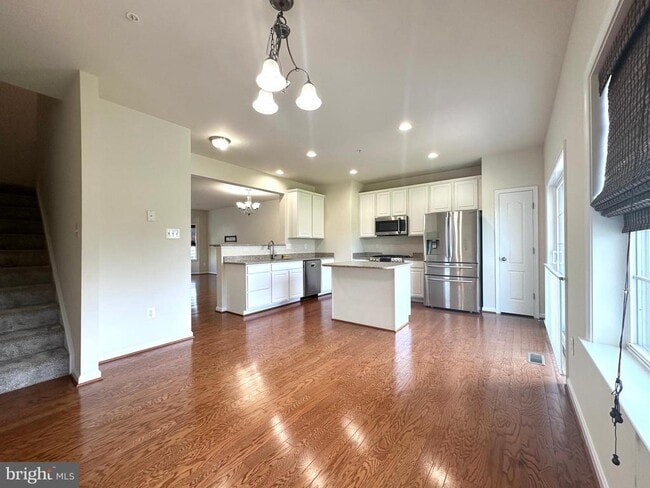Building Photo - 10373 Lantern Ln
