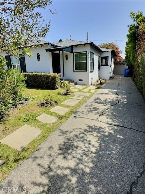 Building Photo - 3484 Ashwood Ave