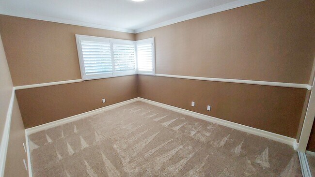 Building Photo - 1569 Avenida Guillermo