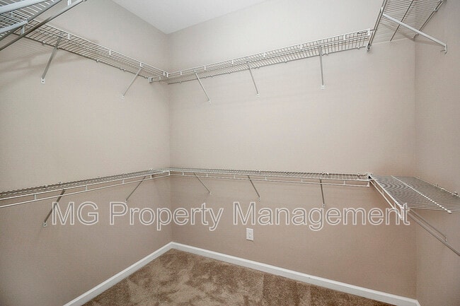 Building Photo - 15111 Brannock Hills Dr