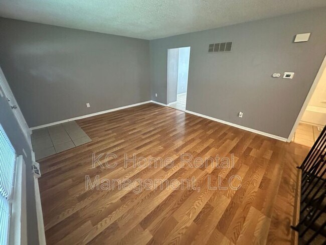 Building Photo - 420 N Jennings Rd