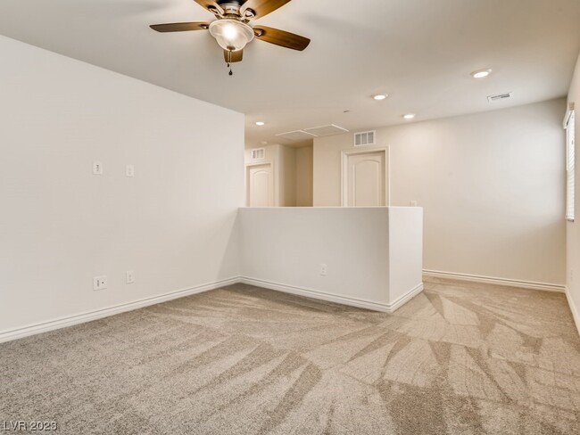 Building Photo - 264 Quail Finch Dr