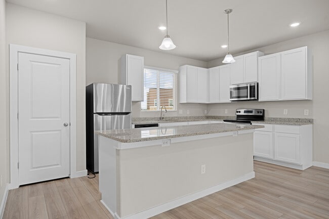 Building Photo - 21543 Sir Walter Ln