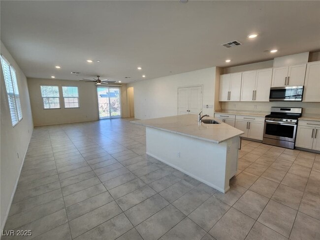 Building Photo - 2910 Ventana Ridge Ave