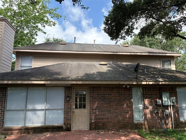 Building Photo - 3006 Fort Stockton Dr