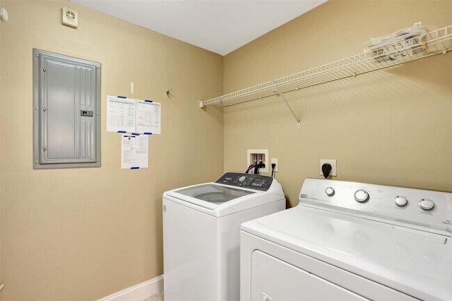 Building Photo - 101 S Ocean Dr