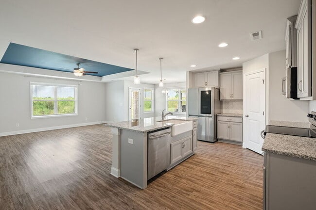 Building Photo - 236 Cherry Laurel Dr